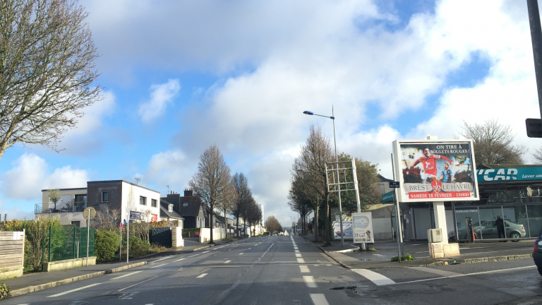 panneau affichage publicitaire bord de route - Brest - PAP