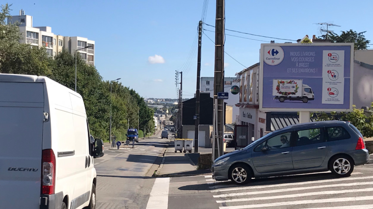affichage publicitaire bord de route Brest - PAP